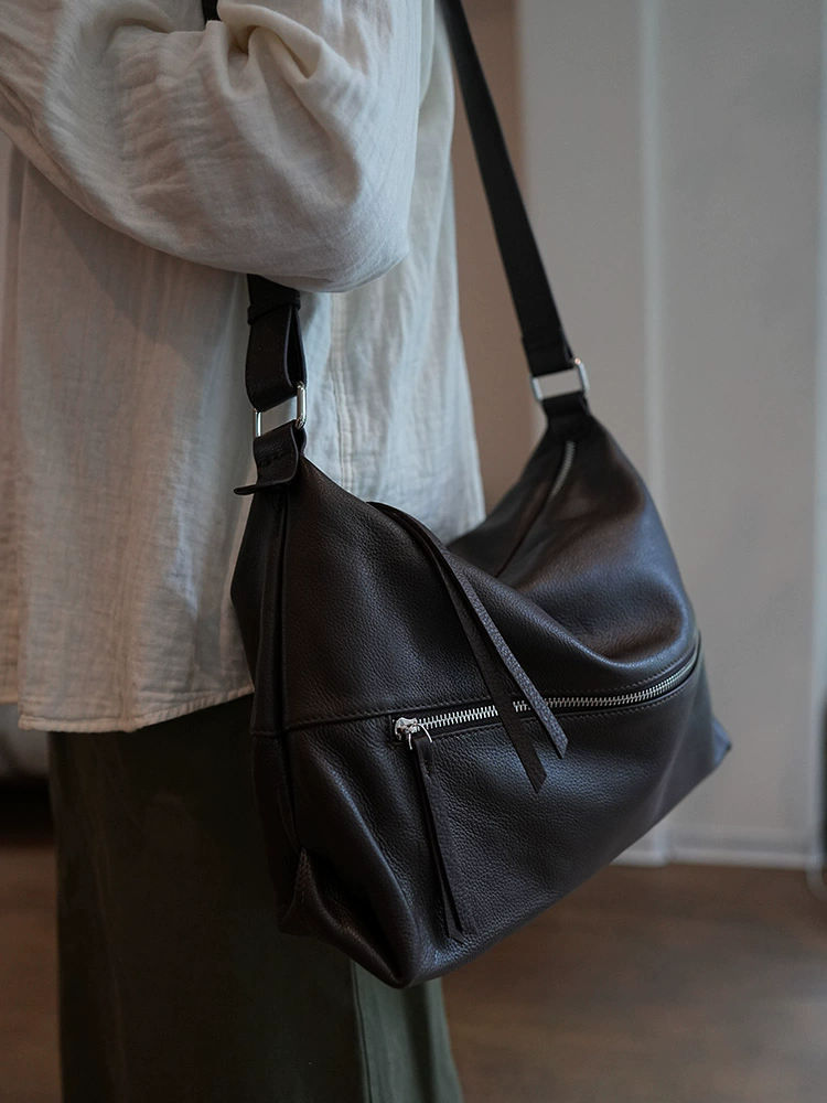 李記 | 原創手工真皮 | 日系休閒隨性の斜唄包ms252號