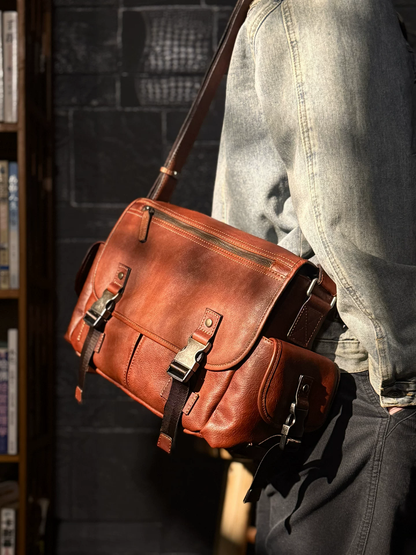 李記 | 原創手工真皮 | 極簡有型の橫款郵差包ms9230號