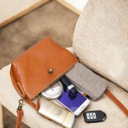 Li Ji | Original handmade leather | Retro forest style ~ Hong Kong style soft leather saddle bag No. 1122 