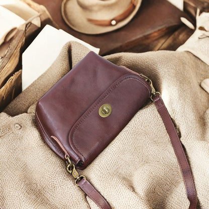 Li Ji | Original handmade leather | Retro forest style ~ Hong Kong style soft leather saddle bag No. 1122 