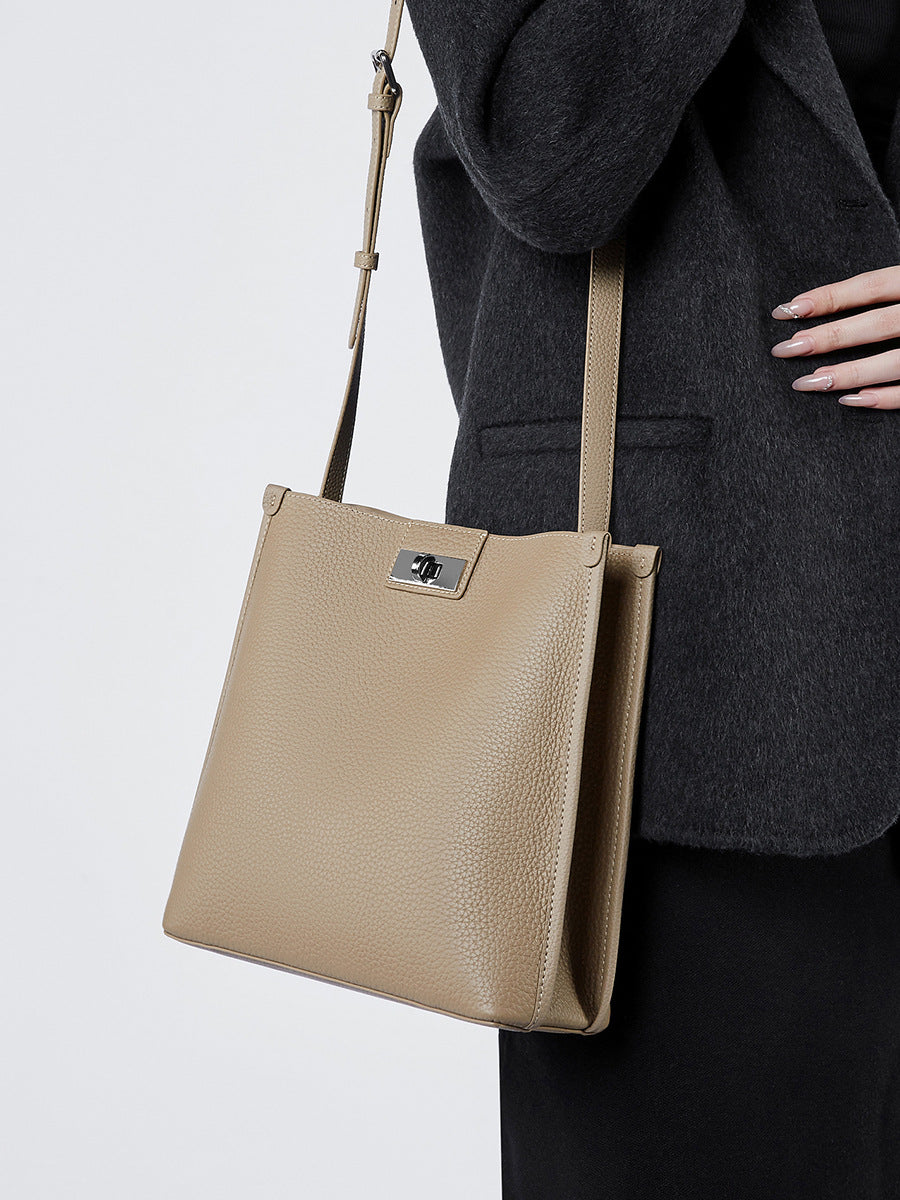 李記 | 原創手工真皮 | 塑型を発揮し頭層牛皮の手提包ql2825號