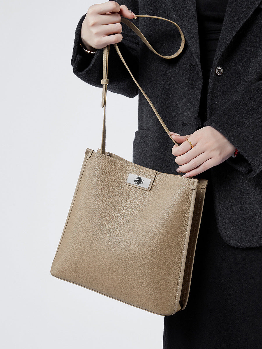 李記 | 原創手工真皮 | 塑型を発揮し頭層牛皮の手提包ql2825號