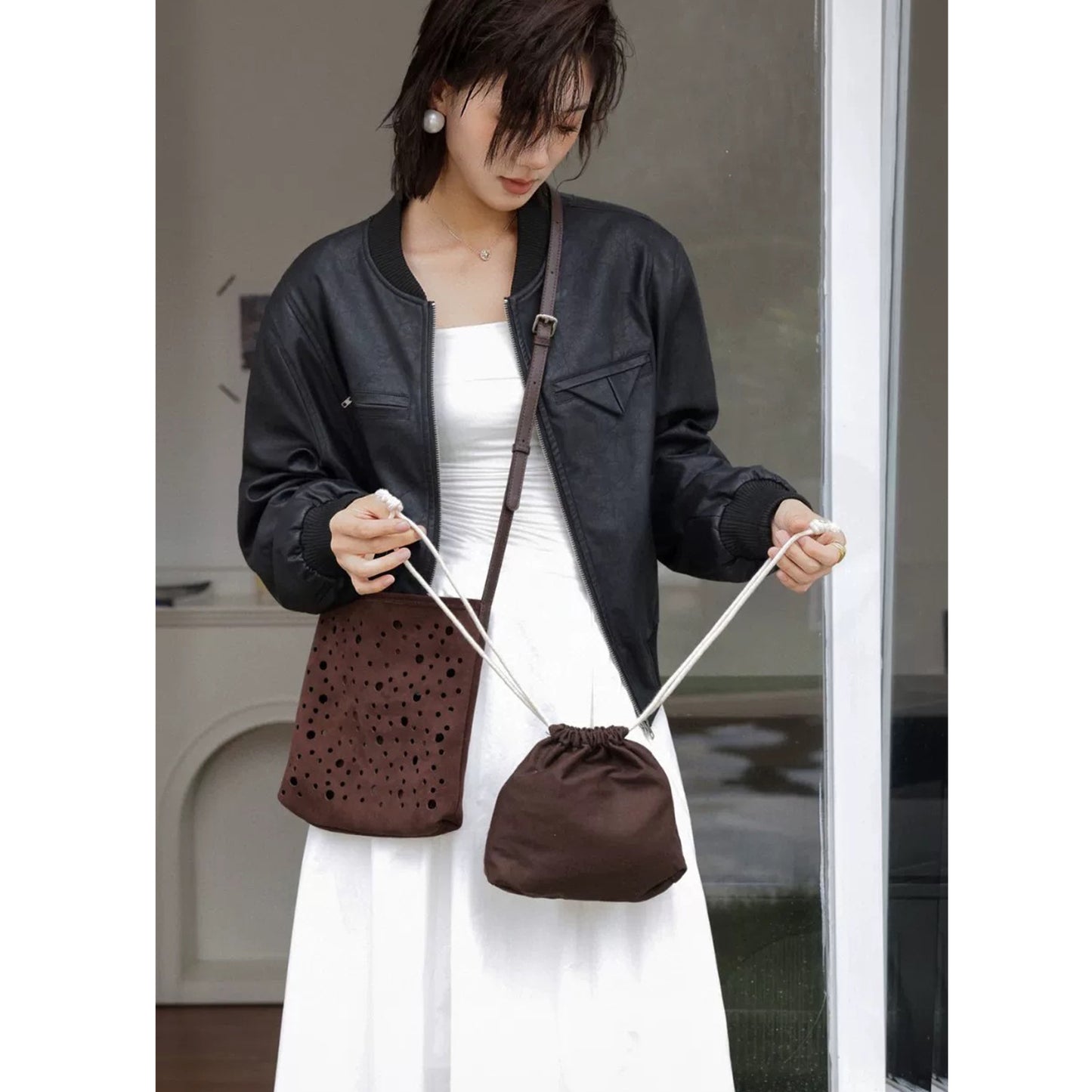 李記 | 原創手工真皮 | 復古牛皮磨砂い鏤空水桶包w6072號