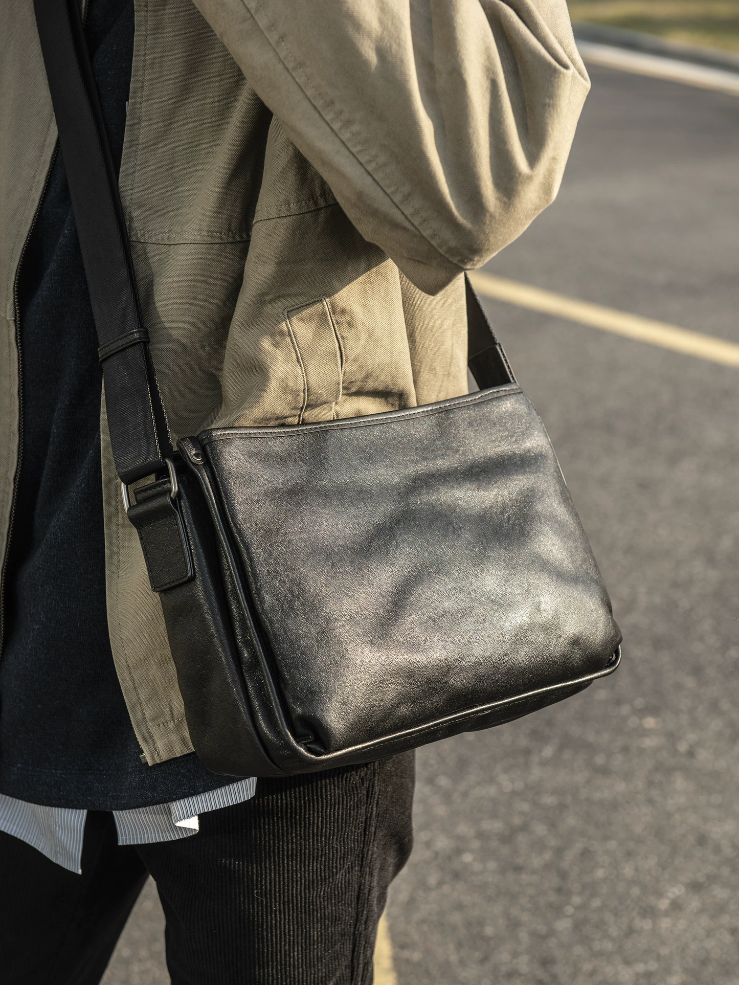 李記 | 原創手工真皮 | 日系隨性休閒の斜唄包ys259號